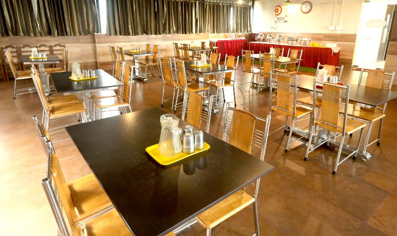 Sekaran Hotel Omr Perungudi