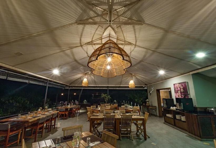 בית מלון כפרי Machaan Wilderness Lodge Nagarahole