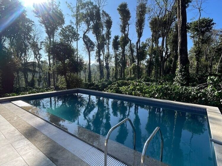 酒店 Machaan Wilderness Lodge Nagarahole