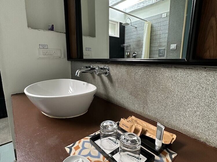 בית מלון כפרי Machaan Wilderness Lodge Nagarahole