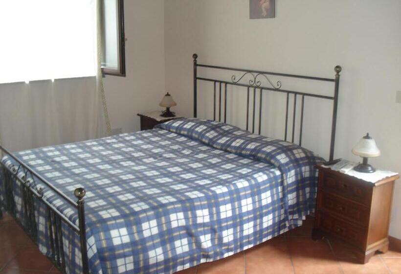 בית מלון כפרי Agriturismo La Grevillea