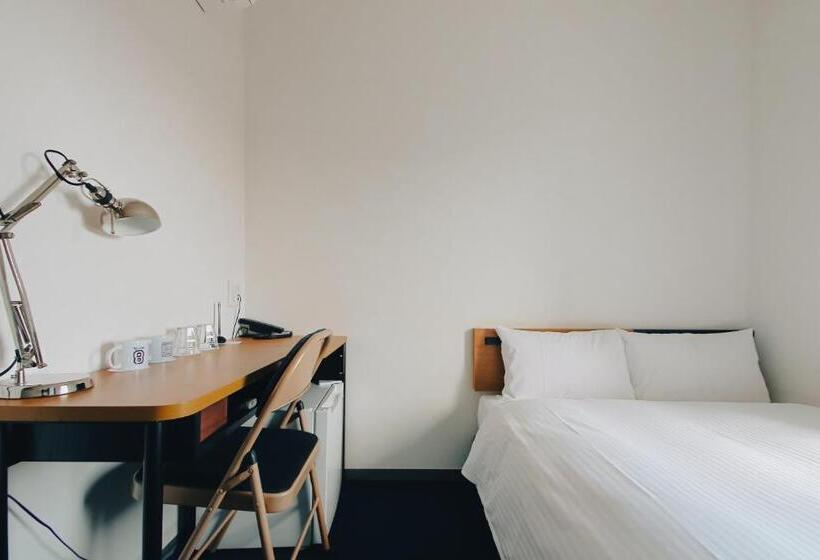 8 Hotel Shonan Fujisawa