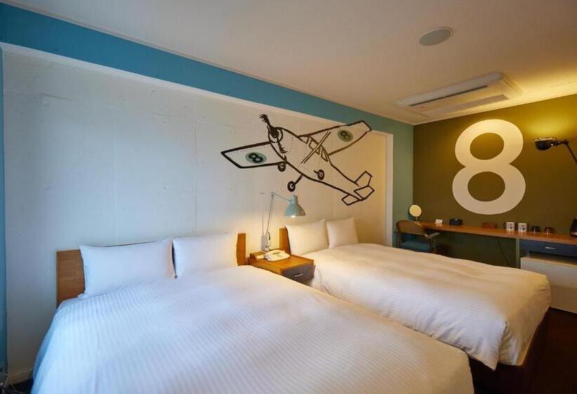 8 Hotel Shonan Fujisawa