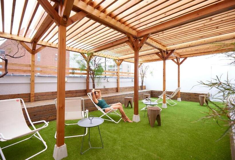 8 Hotel Shonan Fujisawa