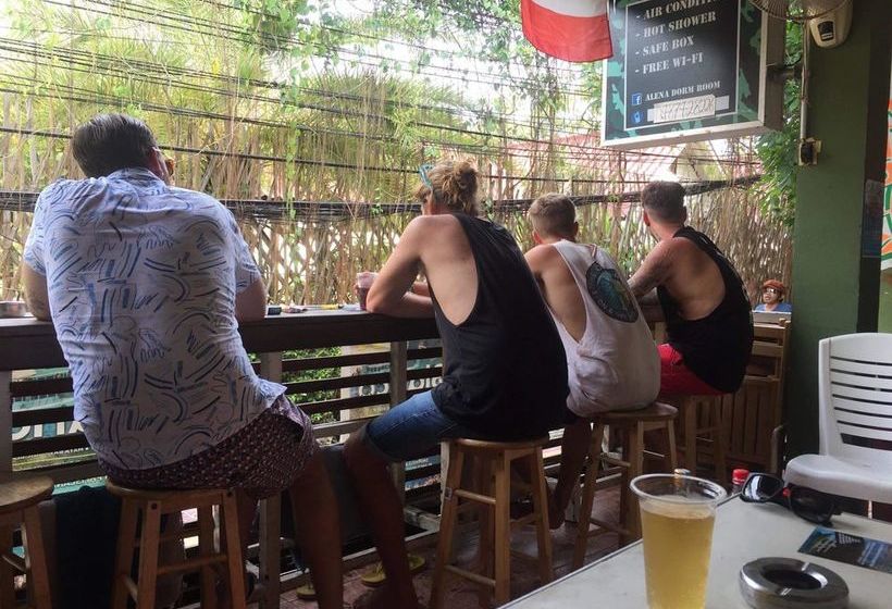 호스텔 Alena Dorm Room