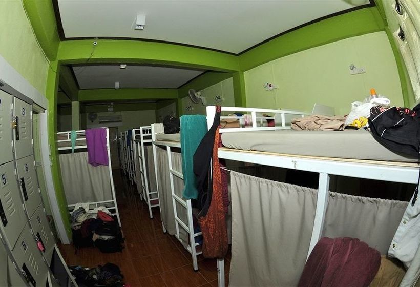 호스텔 Alena Dorm Room