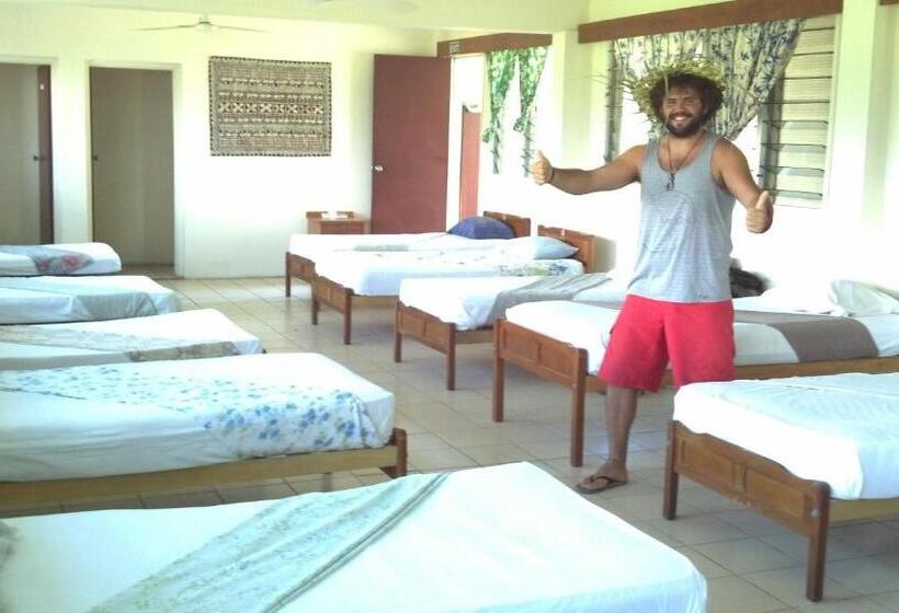 هاستل Bamboo Backpackers