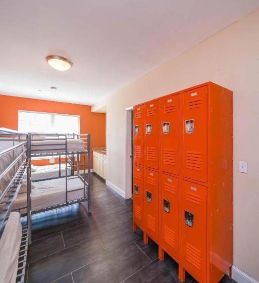 旅馆 Beds N' Drinks