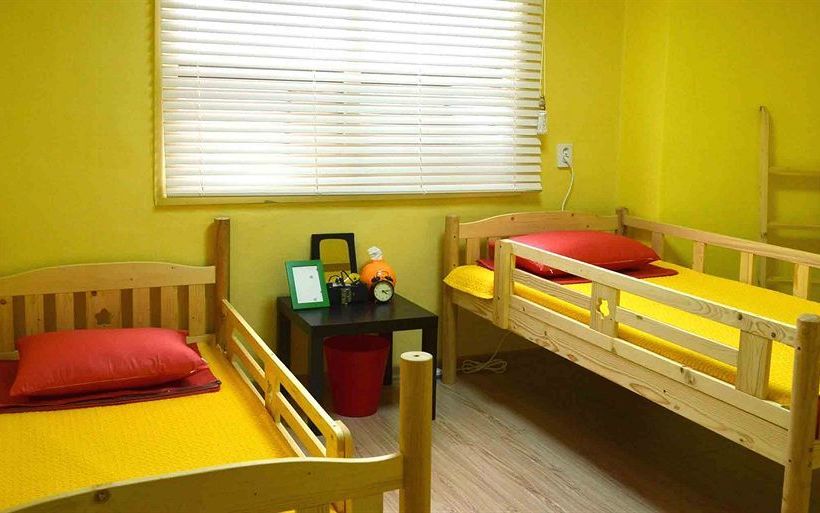 فندق صغير Egg House Sokcho Guesthouse