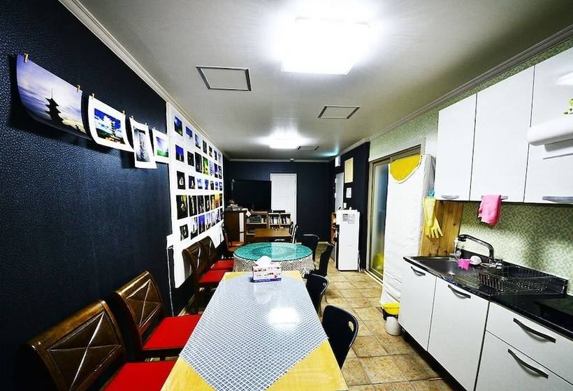 فندق صغير Gyeongju Namu Guesthouse