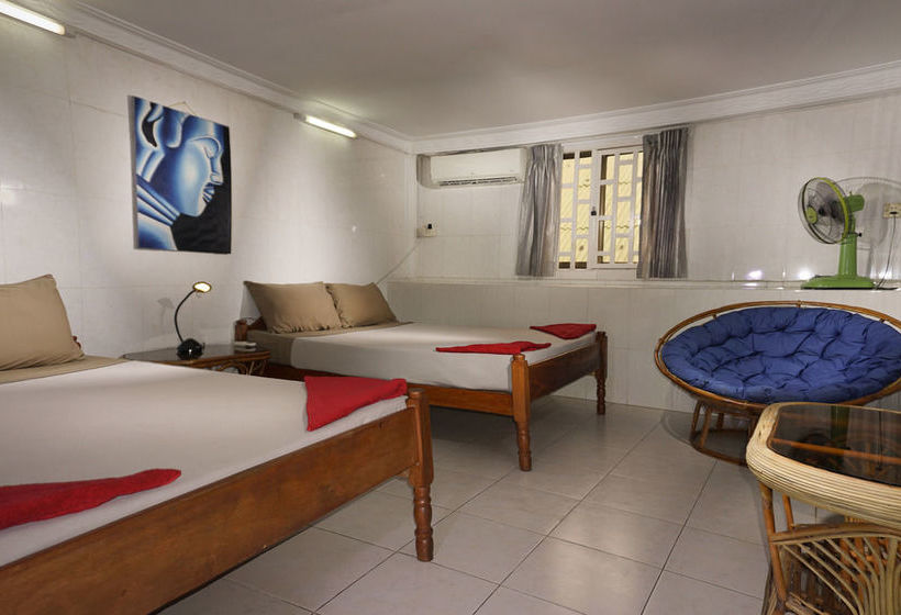 הוסטל Velkommen Backpackers