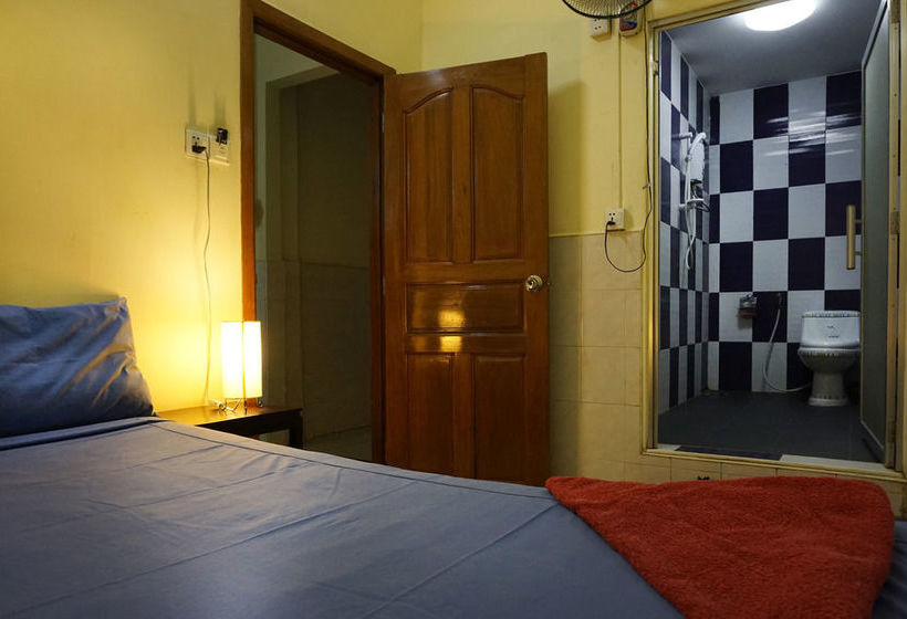 הוסטל Velkommen Backpackers