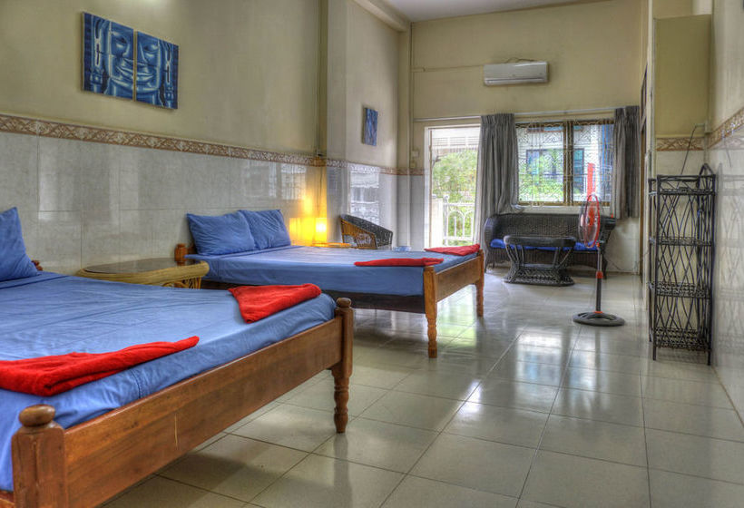 הוסטל Velkommen Backpackers