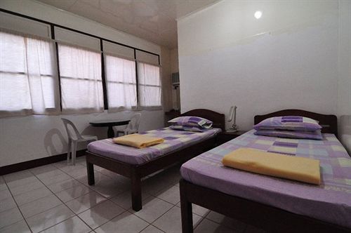 Bed and Breakfast Ayahay Sa Matutina