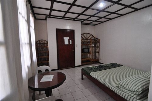 Bed and Breakfast Ayahay Sa Matutina