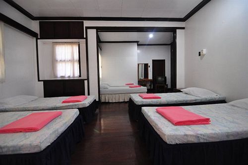 Bed and Breakfast Ayahay Sa Matutina