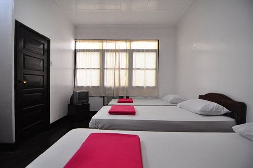 Bed and Breakfast Ayahay Sa Matutina