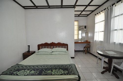 Bed and Breakfast Ayahay Sa Matutina