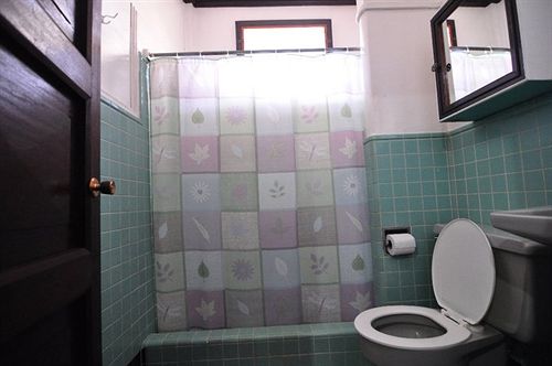 Bed and Breakfast Ayahay Sa Matutina