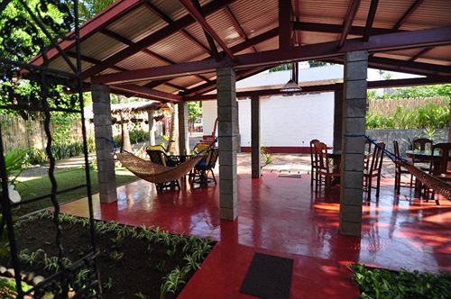 Bed and Breakfast Ayahay Sa Matutina