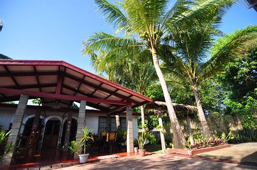 Bed and Breakfast Ayahay Sa Matutina