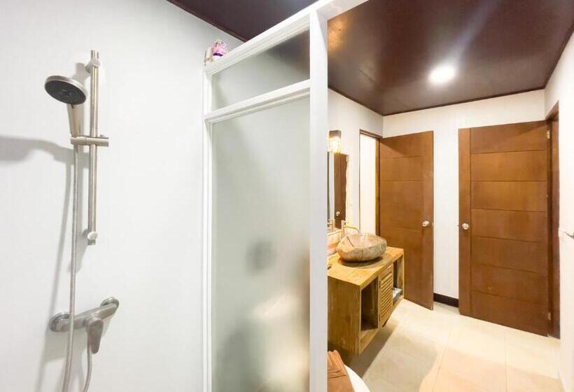 Cadlao Resort And Restaurant