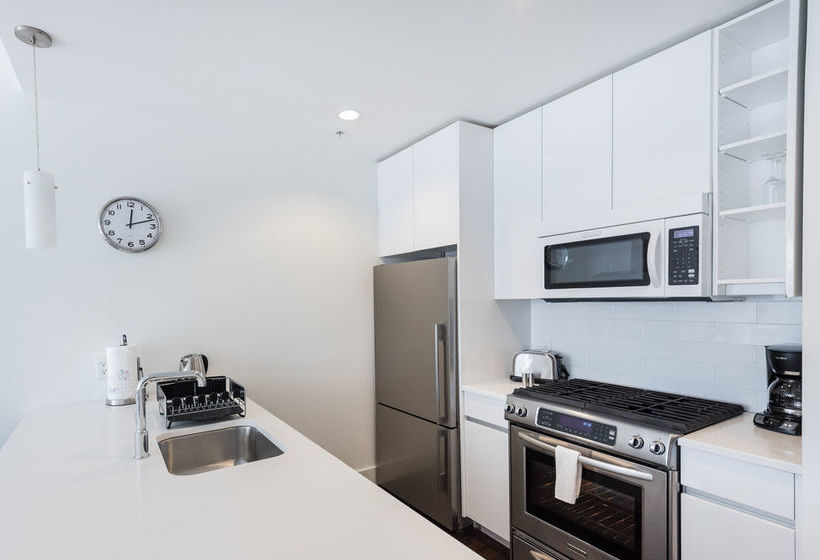 Dharma Home Suites Jc At Grove Station