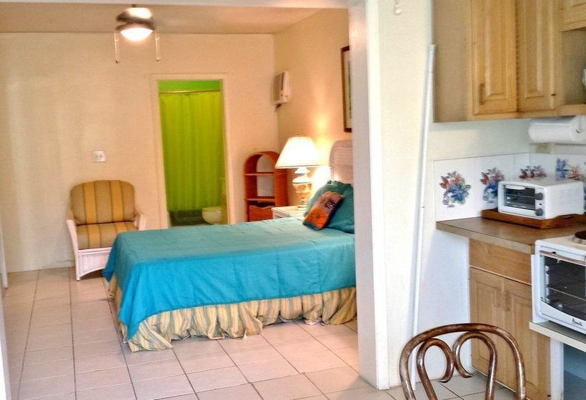 Eldemire's Tropical Island Inn