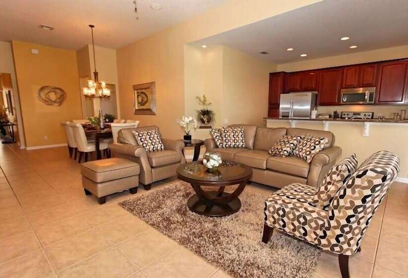 Five Star Vacation Homes