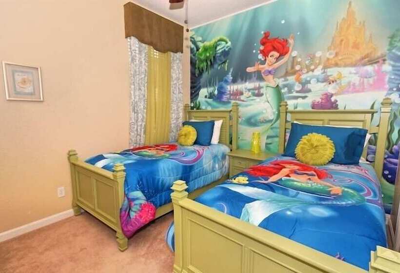 Five Star Vacation Homes