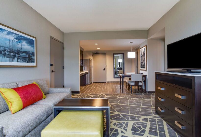 Homewood Suites By Hilton Savannah Historic Dist/riverfront