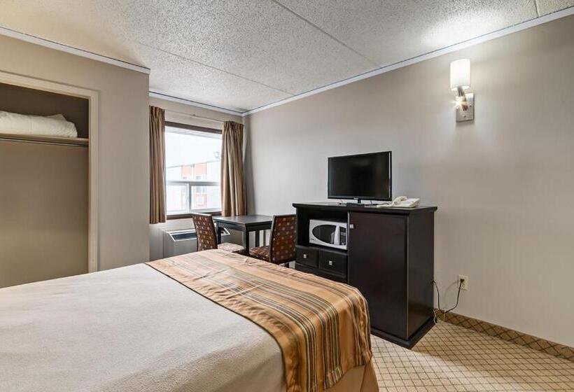 בית מלון כפרי Airport Traveller S Inn