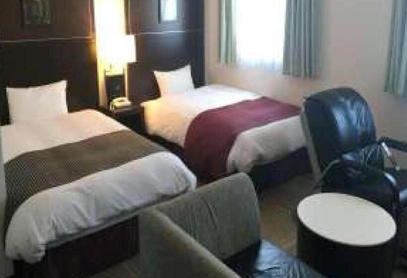 בית מלון כפרי Ariston Inn Kanda Kitakyusyu Airport