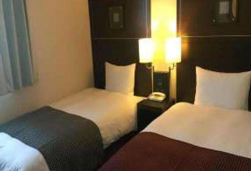 בית מלון כפרי Ariston Inn Kanda Kitakyusyu Airport