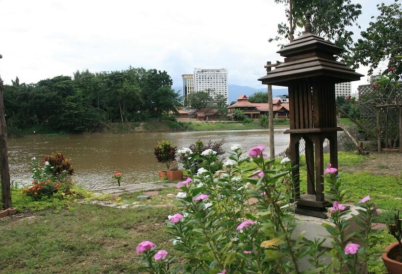 酒店 Baan Ing Ping