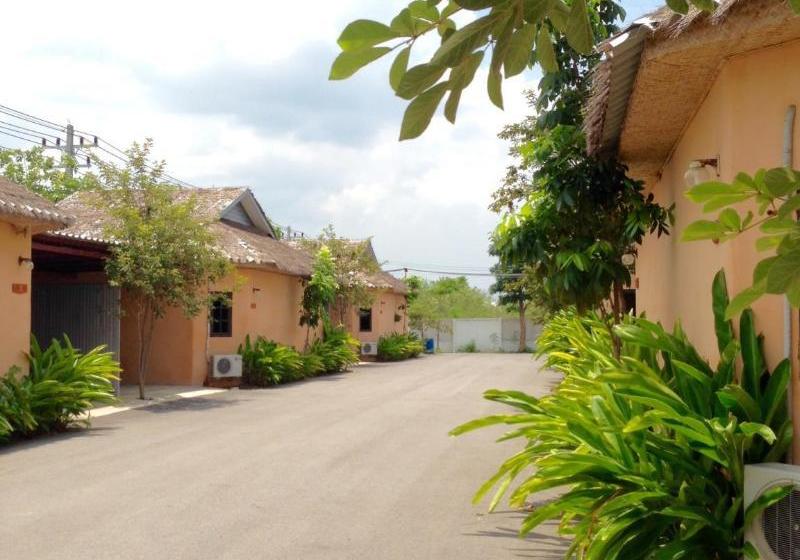 فندق Baan Pan Din Resort