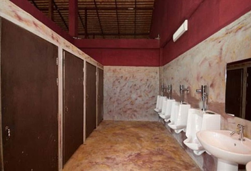 Отель Chiangmai Royal Creek