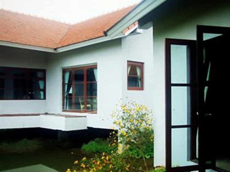 Отель Chiangmai Royal Creek