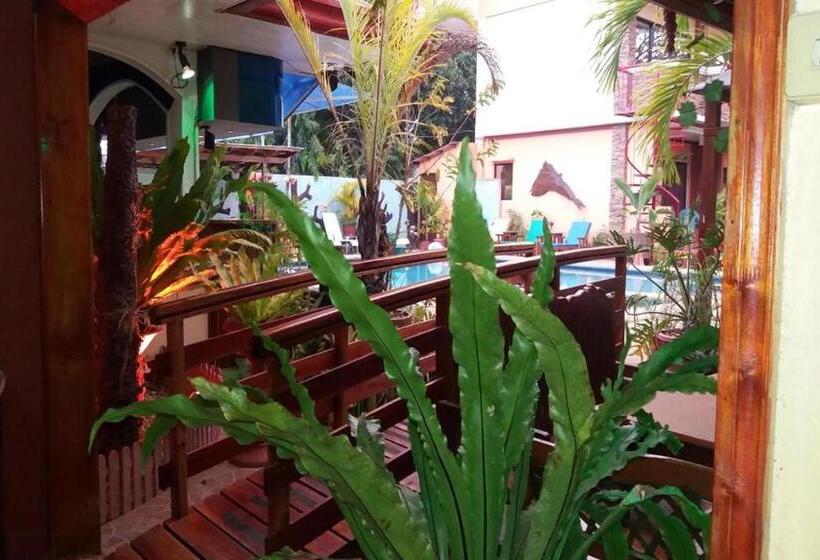 هتل Citadel Bed And Breakfast