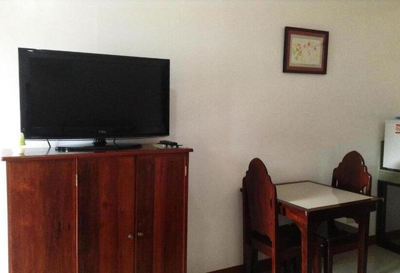 هتل Citadel Bed And Breakfast