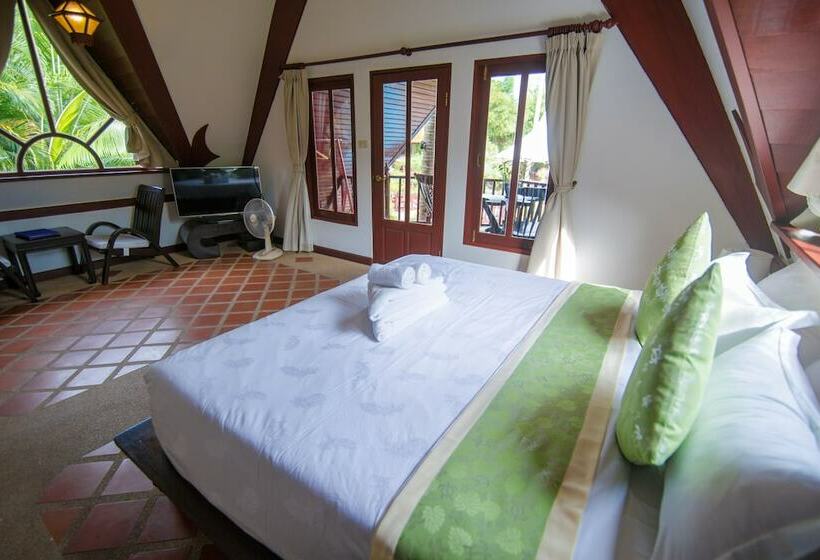 בית מלון כפרי Coco Palace Resort