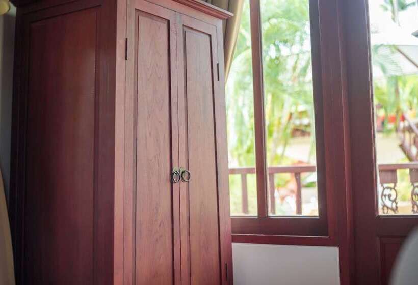 בית מלון כפרי Coco Palace Resort