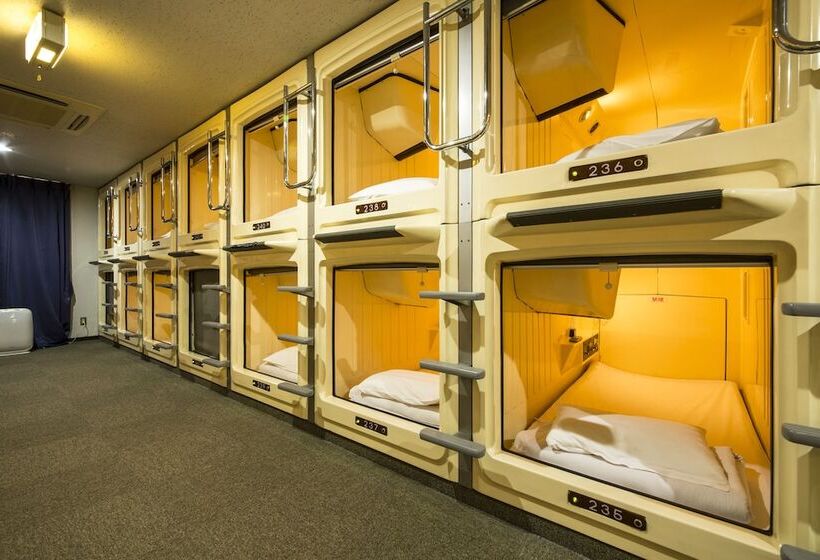 Capsule Hotel The Inn