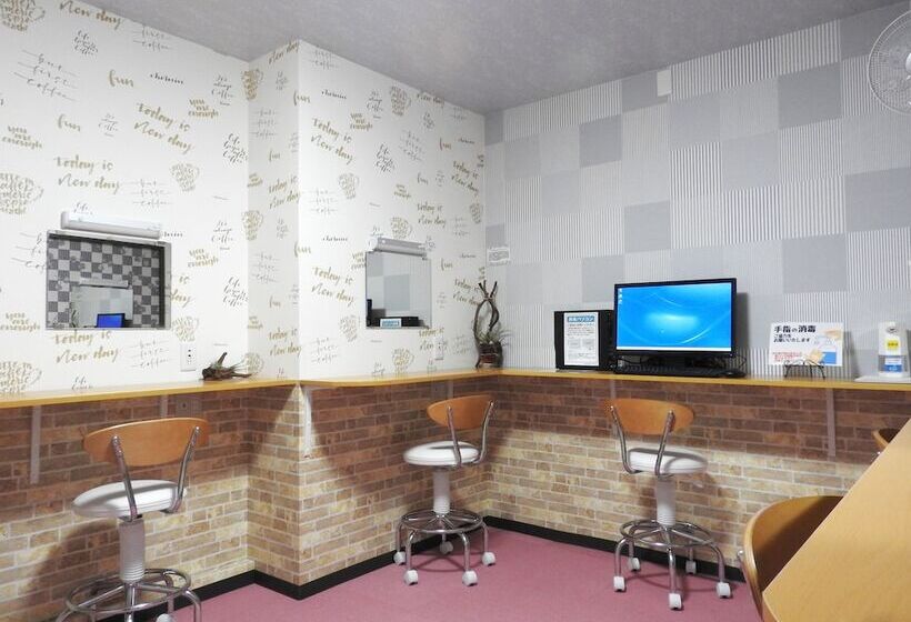 Capsule Hotel The Inn