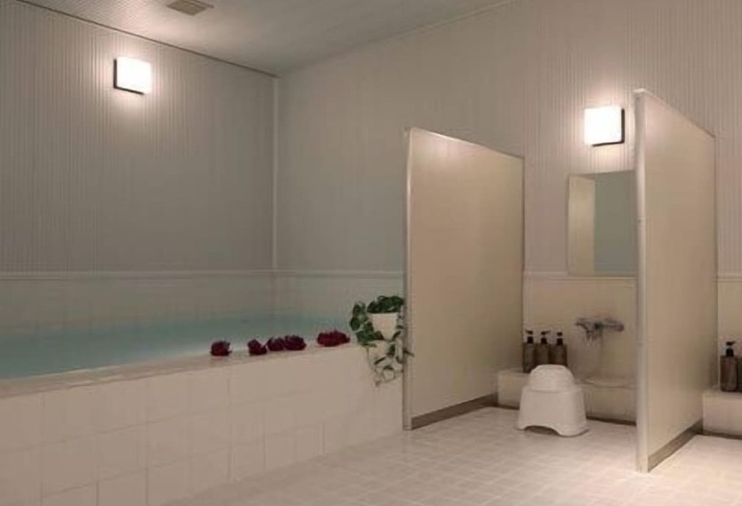 Капсульный Oтель First Cabin Hakata