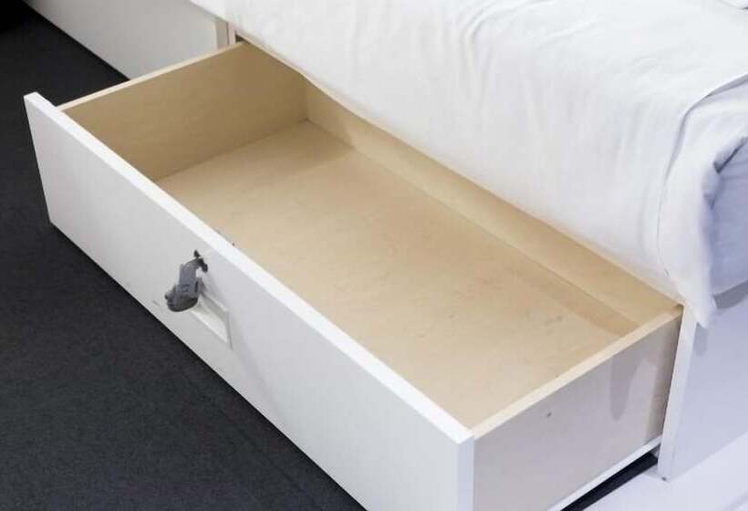 Капсульный Oтель First Cabin Hakata