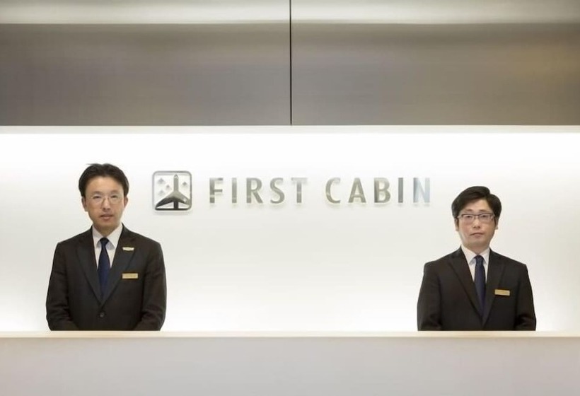Капсульный Oтель First Cabin Hakata