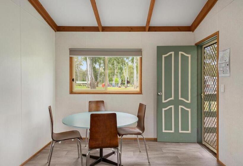 فندق Discovery Parks  Clare