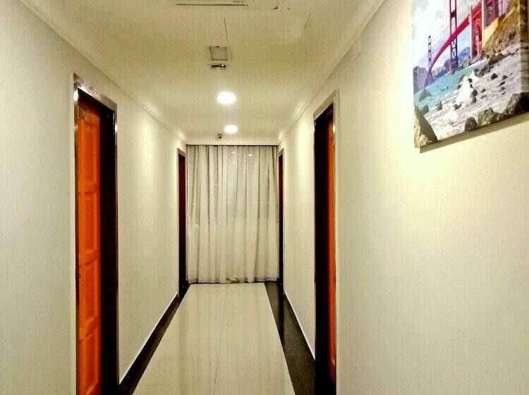 Eazy Hotel At Ampang