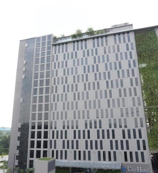 E.city Hotel At Onecity